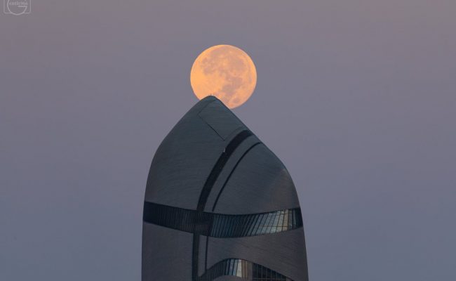 اين يقع مركز الملك عبدالعزيز الثقافي العالمي