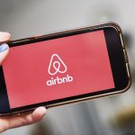 كم سعر سهم airbnb