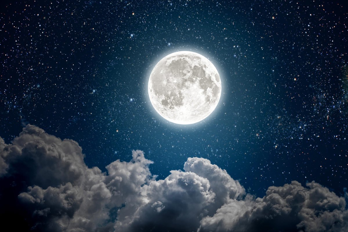 كلمات عن القمر والليل قصيرة
